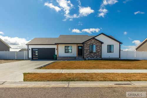 4242 E Mansfield Dr, Idaho Falls, ID, 83401-1535 | Card Image