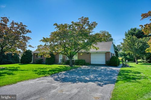1315 Fonderwhite Rd, LEBANON, PA, 17042-9180 | Card Image