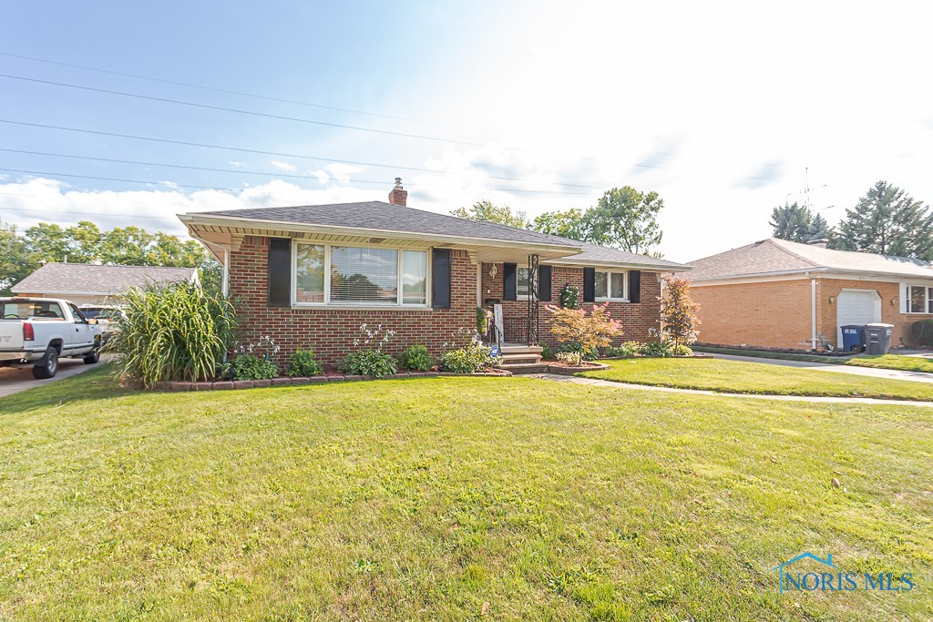 Regina Pkwy, Toledo, OH 43612