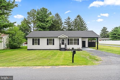 187 Primrose Dr, MARTINSBURG, WV, 25404-9071 | Card Image