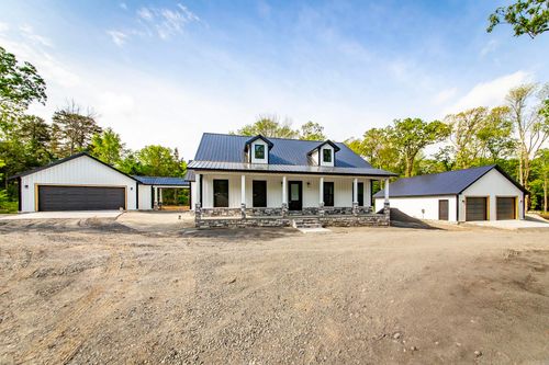 125 Red Fox Rd, Greers Ferry, AR, 72067-8043 | Card Image