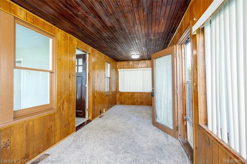 26361 Parkington St, Roseville, MI, 48066-3330 | Card Image