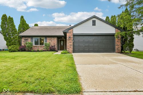 12352 Cobblestone South Drive, Indianapolis, IN, 46236 | Card Image