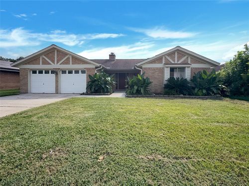 3201 Brookhollow Dr, Deer Park, TX, 77536-4754 | Card Image