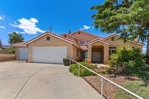 6118 Quail Way, Lancaster, CA, 93536 | Card Image