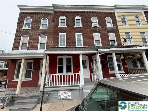 823 N Penn St, Allentown, PA, 18102-1711 | Card Image