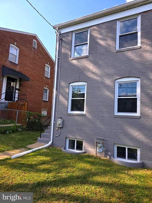 424 Peabody St Ne, WASHINGTON, DC, 20011-1646 | Card Image