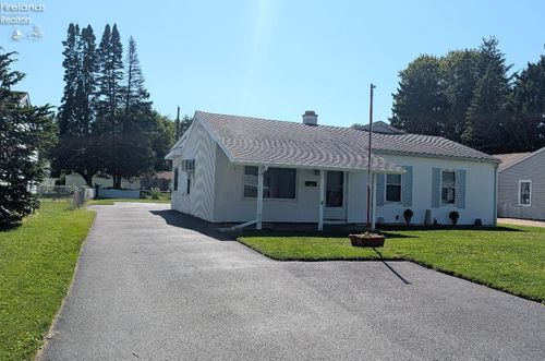 5007 Hartford Ave, Sandusky, OH, 44870-5823 | Card Image