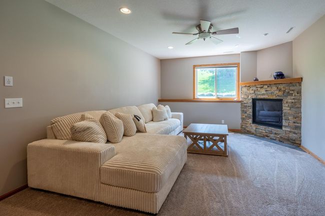 668 Shardlow Pl Ne, Townhouse with 3 bedrooms, 3 bathrooms and null parking in Byron MN | Image 27