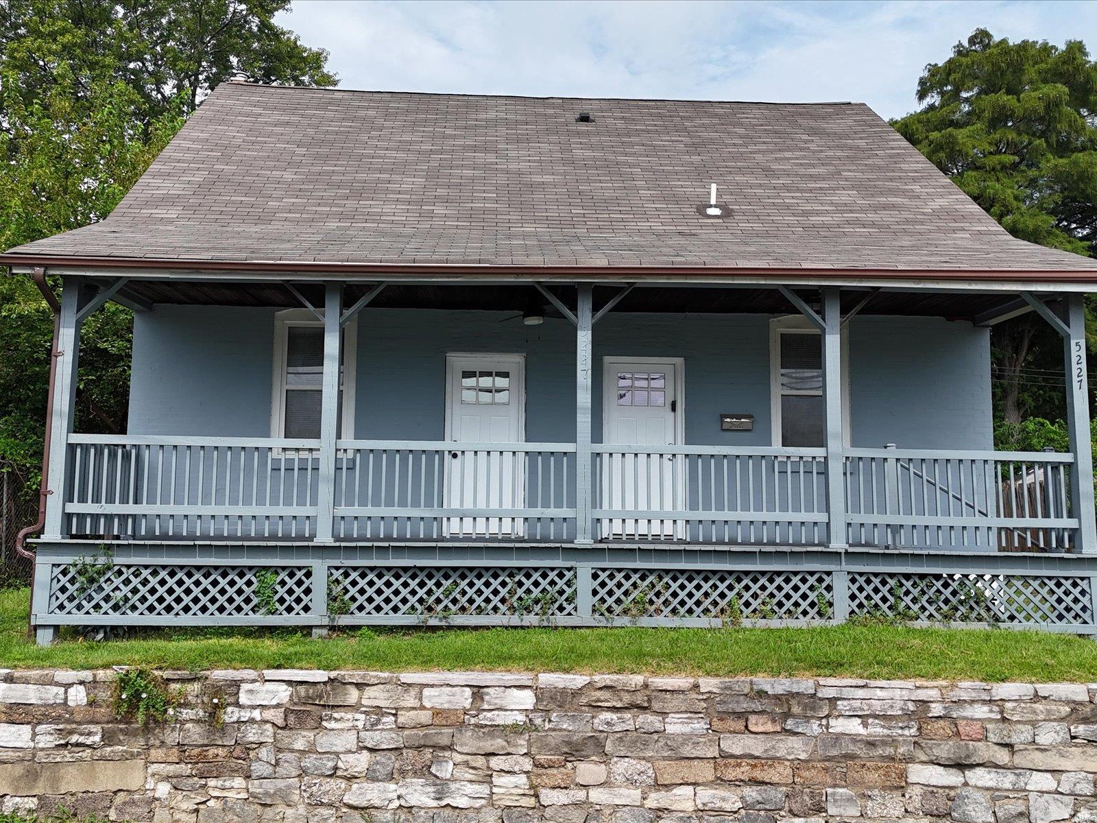 Ulena Ave, Saint Louis, MO 63116