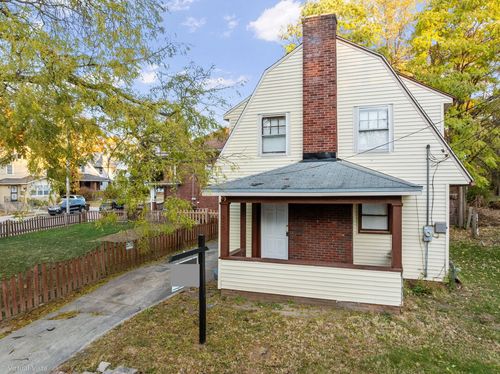 233 Oakwood Ave, Rockford, IL, 61101-6514 | Card Image