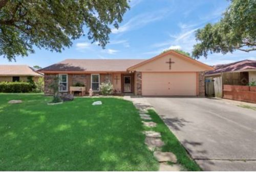 13240 Saratoga Ln, Balch Springs, TX, 75180-2539 | Card Image