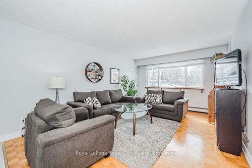 107-1 Sunnylea Cres, Guelph, ON, N1E1W1 | Card Image