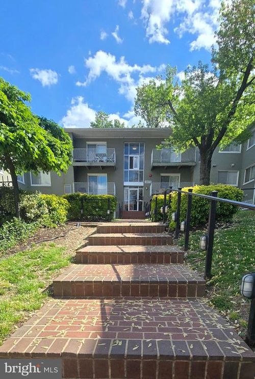 304-4473 B St, WASHINGTON, DC, 20019-4369 | Card Image