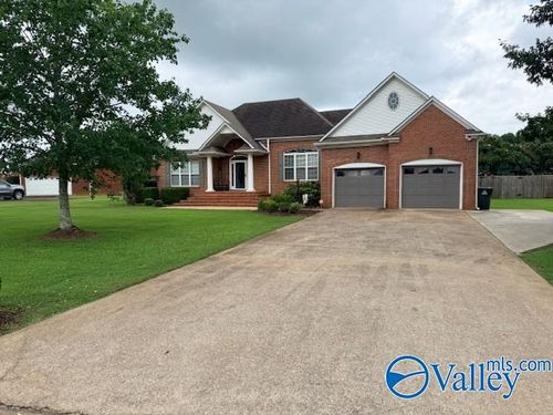 17868 Clearview St, Athens, AL, 35611-4632 | Card Image