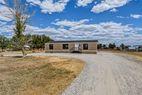 551 Cynthia St, Pahrump, NV, 89048-4433 | Card Image