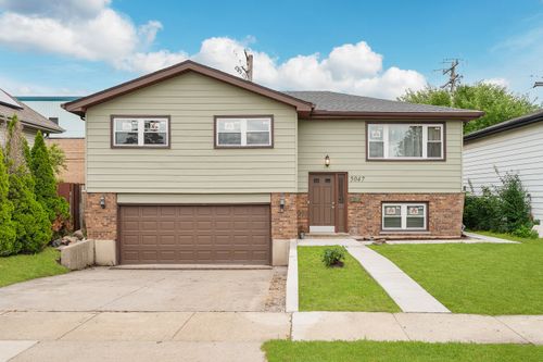 5047 Forster Ave, Schiller Park, IL, 60176-1002 | Card Image