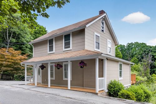 72 Furnace Dock Rd, Croton-On-Hudson, NY, 10520-1407 | Card Image