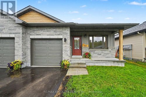 186 Seabert Dr, Arnprior, ON, K7S0K4 | Card Image