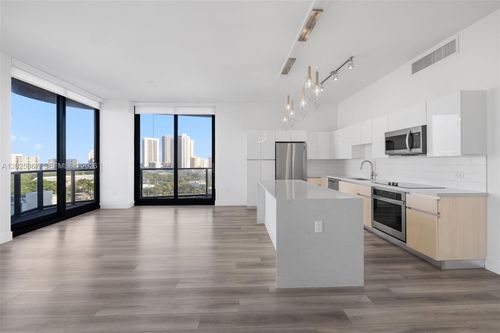 2102-101 Diplomat Pkwy, Hallandale Beach, FL, 33009 | Card Image