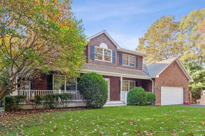 67 Straight Path, House other with 3 bedrooms, 4 bathrooms and null parking in Southampton NY | Image 1