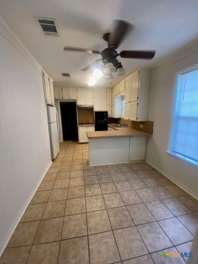 kitchen | Image 11
