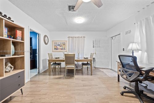 a-600 Nw 99th St, Miami, FL, 33150-1622 | Card Image