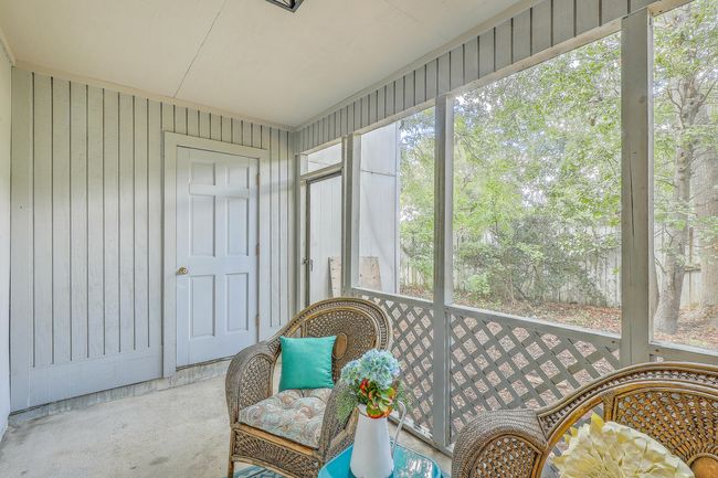 Screened Porch | Image 24