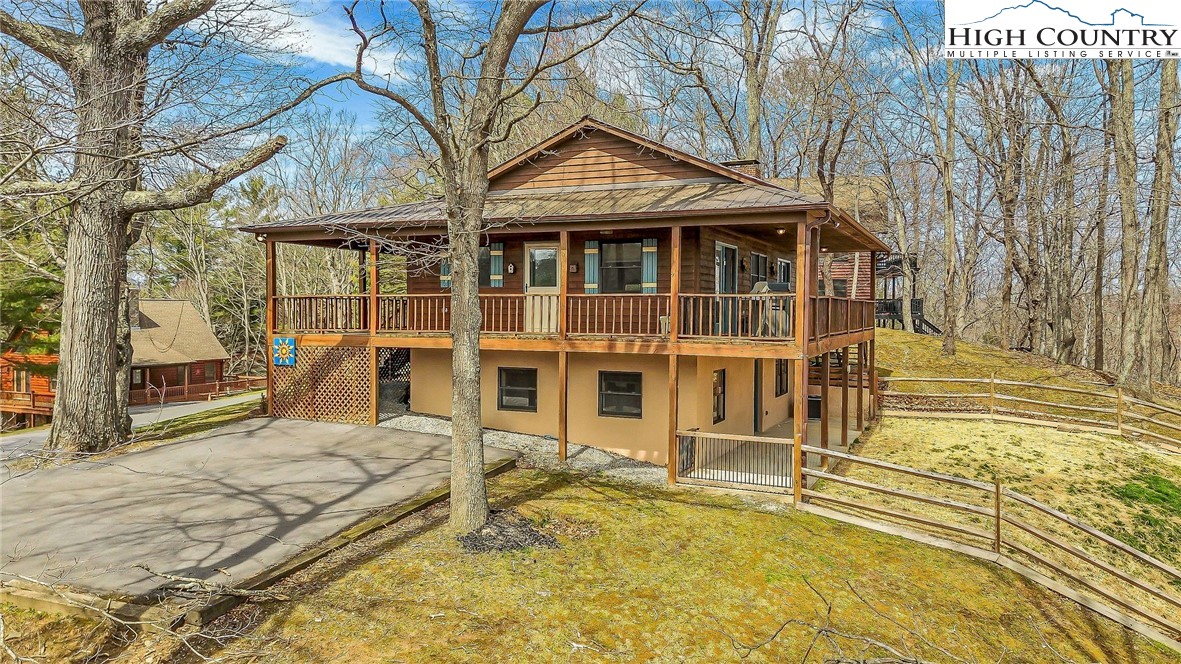 Deerwood Rd, Piney Creek, NC 28663