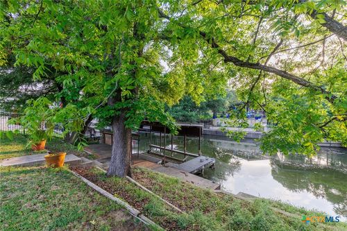 400 County Road 131, Marble Falls, TX, 78654-8204 | Card Image