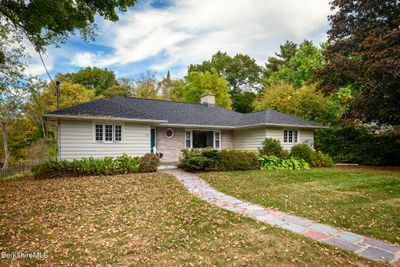 54 Lindley Ter, House other with 3 bedrooms, 2 bathrooms and 5 parking in Williamstown MA | Image 1