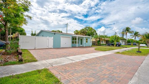 2510 Ne 9th Ave, Pompano Beach, FL, 33064-6415 | Card Image