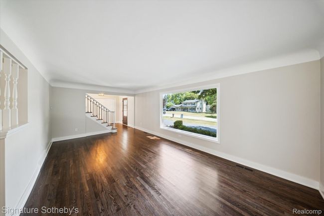 09-2200-Brenthaven-Dr-Bloomfield-Hills-MI-48304-WindowStill-35.jpg | Image 6