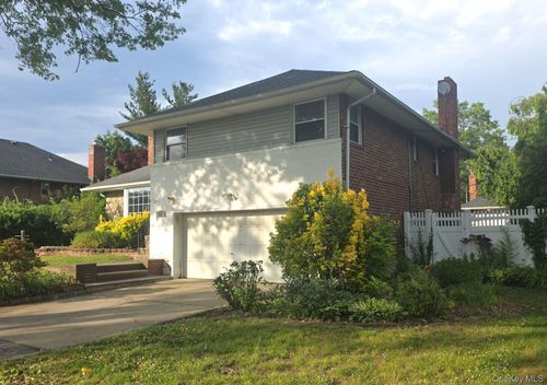 172 Evergreen Drive, Hempstead, NY, 11590 | Card Image