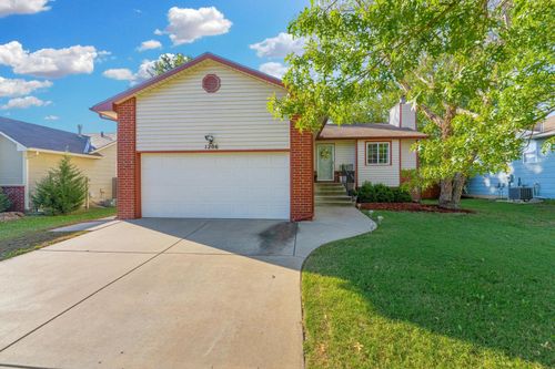 1206 N Manchester, Wichita, KS, 67212 | Card Image