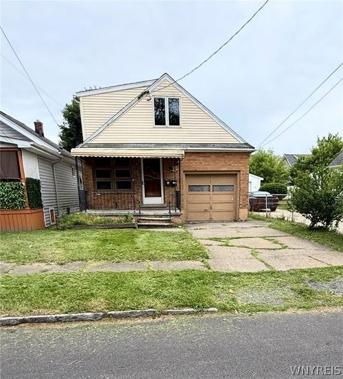 228 71st St, Niagara Falls, NY, 14304-4018 | Card Image