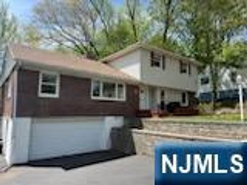 64 Century Rd, Paramus, NJ, 07652-4337 | Card Image