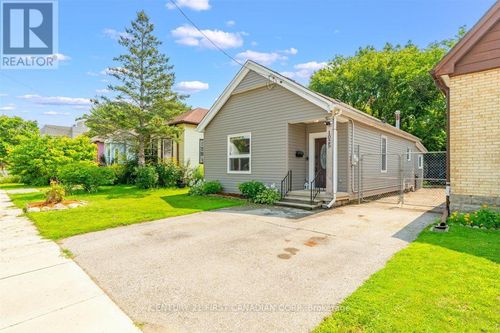 1025 King St, London, ON, N5W2X7 | Card Image