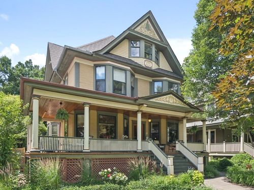 425 Clinton Avenue, Oak Park, IL, 60302 | Card Image