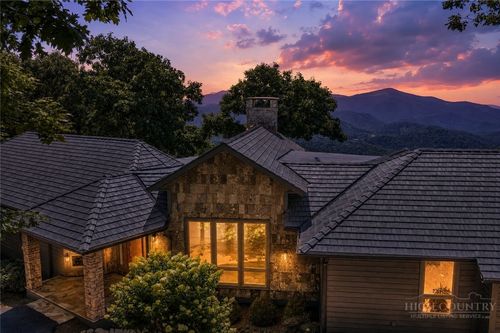 1122 Summit Park Dr, Banner Elk, NC, 28604-8907 | Card Image