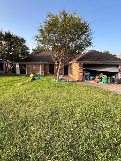 7404 Dana Ln, North Richland Hills, TX, 76182-4548 | Card Image