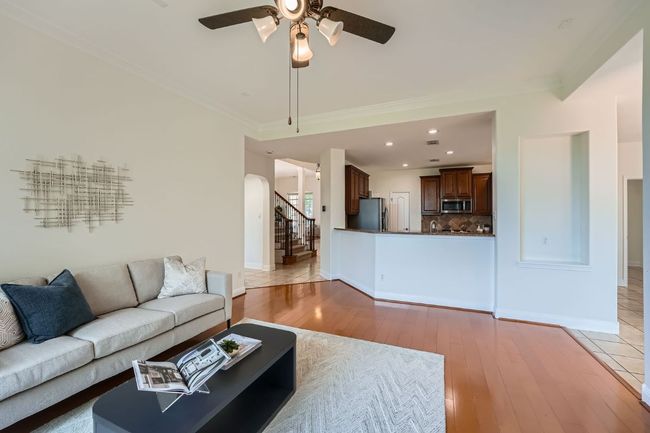 9908 Brightling Ln, House other with 5 bedrooms, 4 bathrooms and 6 parking in Austin TX | Image 6