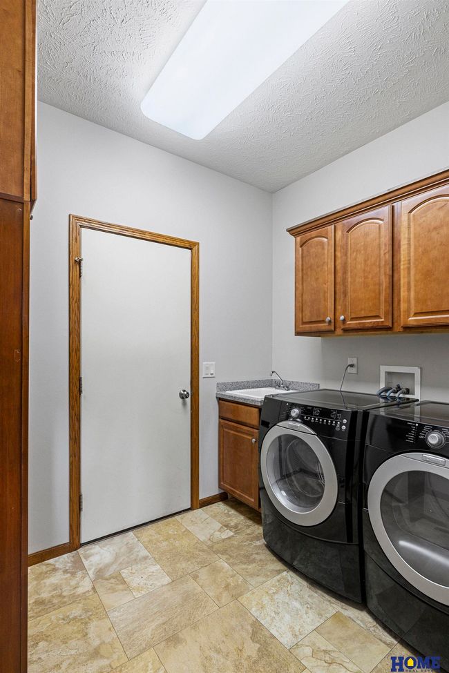 6920 Nw 3 Rd St, House other with 5 bedrooms, 4 bathrooms and 2 parking in Lincoln NE | Image 16