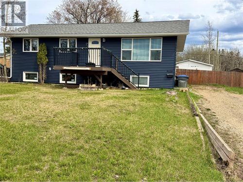 9120 8 St, Dawson Creek, BC, V1G3N4 | Card Image