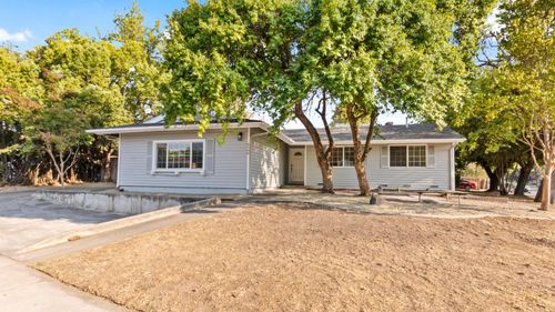 6400 Coyle Ave, Carmichael, CA, 95608-0305 | Card Image