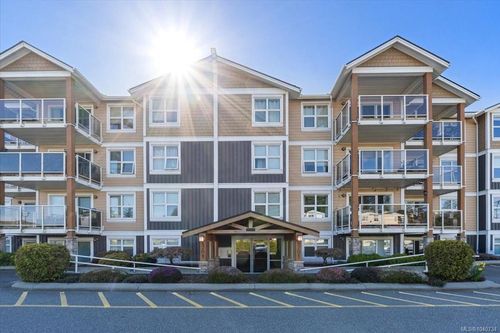 204-4701 Uplands Dr, Nanaimo, BC, V9T5Y2 | Card Image