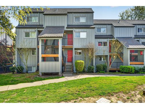151-4 Touchstone, Lake Oswego, OR, 97035-1914 | Card Image