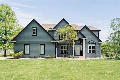 14305 Gammon Rd, Greenwood, MO, 64034-8206 | Card Image