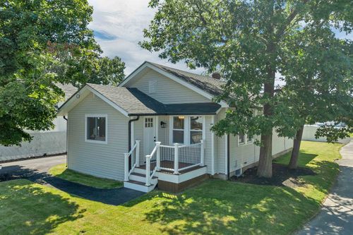 227 Pine St, Nashua, NH, 03060-4923 | Card Image