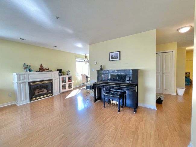 204 - 5626 Larch Street, Condo with 2 bedrooms, 2 bathrooms and 1 parking in Vancouver BC | Image 5